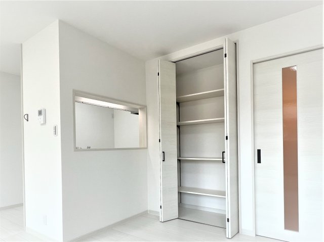 堺市東区日置荘北町　令和5年築4ＬＤＫの収納