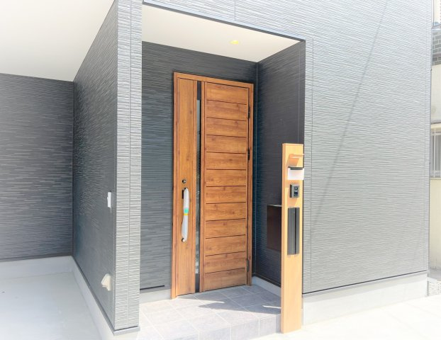 堺市東区日置荘北町　令和5年築4ＬＤＫの玄関