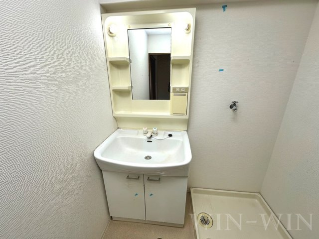 ハイツ船町の独立洗面台