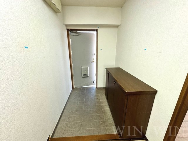 ハイツ船町の玄関