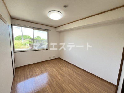 【洋室】 | 冬築タウンB