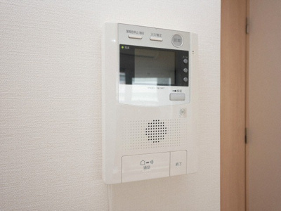 【セキュリティ】 | プレサンス松屋町ファステ   | モニター付きインターフォンです