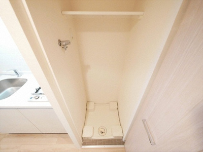 【設備】 | プレサンス松屋町ファステ   | 洗濯機置き場です