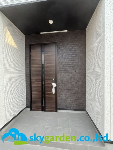 平塚市大島　新築戸建　全4棟3号棟の玄関