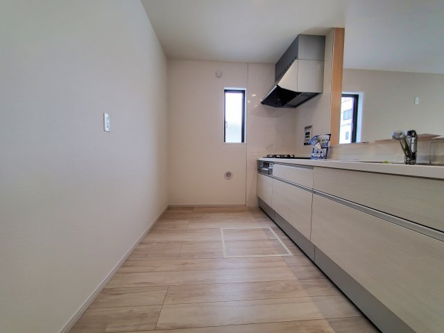 三郷市　新和1丁目　新築戸建　全1棟のキッチン|施工例です