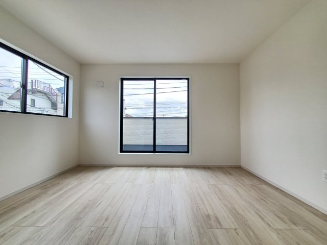 三郷市　新和1丁目　新築戸建　全1棟の洋室|施工例です