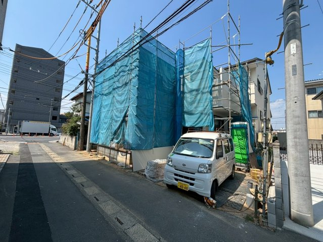 三郷市　新和1丁目　新築戸建　全1棟の前面道路含む現地写真|前面道路含む現地写真です