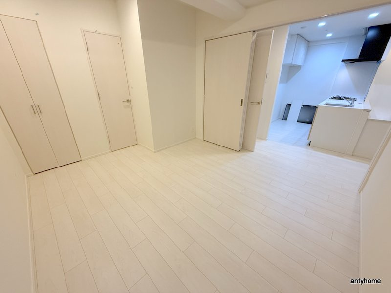 スプランディッド上本町WEST　仲介手数料無料の居間・リビング
