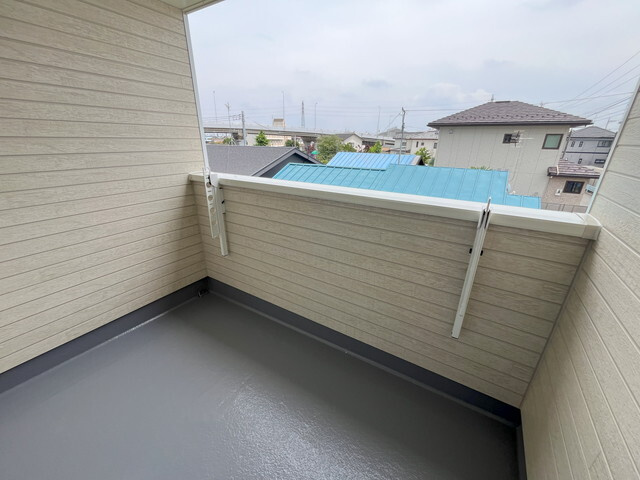 ハートフルタウン 前橋市西片貝町１丁目293番　Ａ号棟のバルコニー|人気のインナーバルコニーです♪急な雨でも洗濯物が濡れずに安心です！