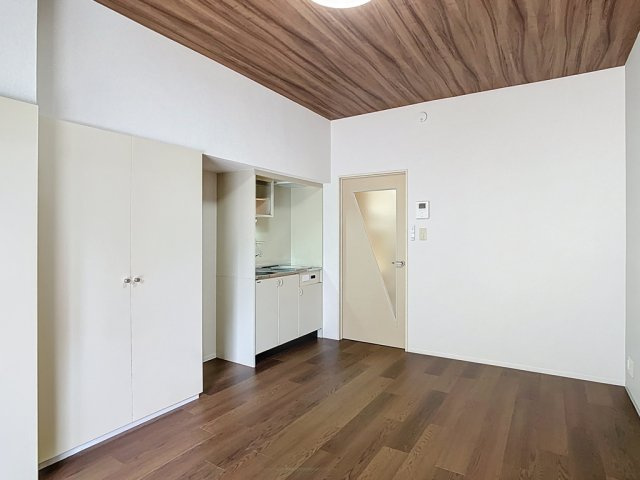 マリュンヌ金沢の洋室