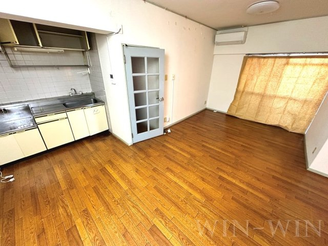 第2橋本マンションの居間・リビング