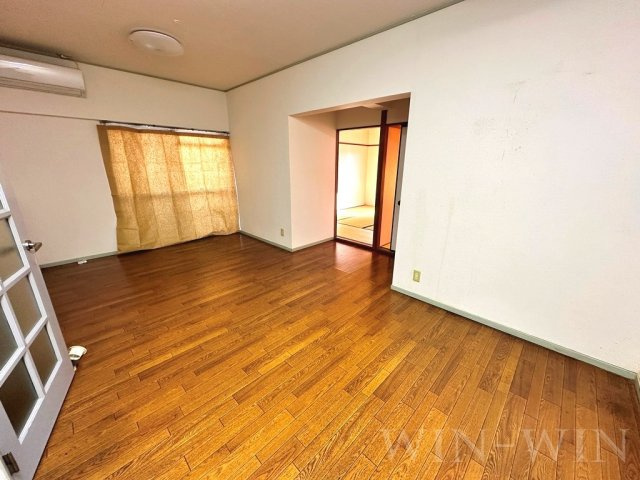 第2橋本マンションの居間・リビング