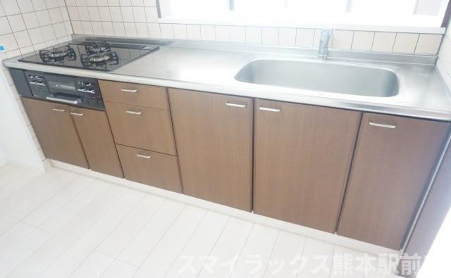 熊本市中央区菅原町の賃貸マンションのキッチン