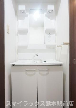 熊本市中央区菅原町の賃貸マンションの独立洗面台