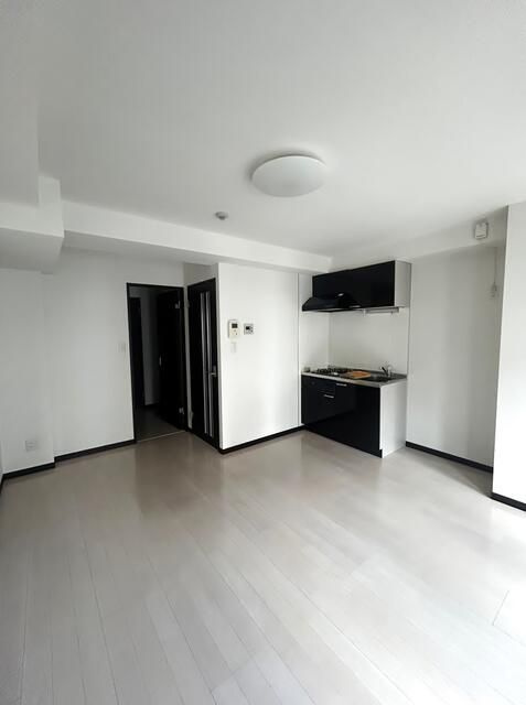 マイメゾン行徳駅前の居間・リビング