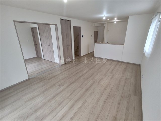 【居間・リビング】の画像