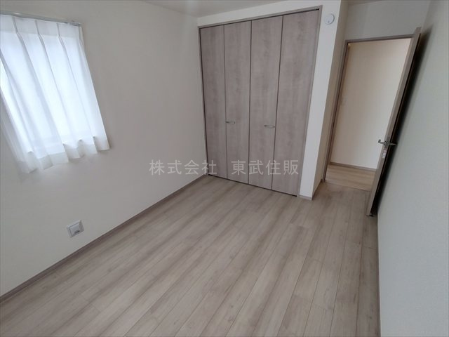 【子供部屋】 | 狭山市東三ツ木5期　全2棟　B号棟 | 洋室6.0帖、子供部屋としても使い勝手の良いお部屋です