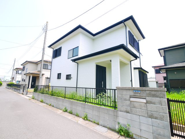 山武郡九十九里町片貝　中古住宅の外観|内外装リフォーム済み令和7年7月４LDK 全室新規エアコン完備 給湯器エコジョーズ 海岸まで車約5分