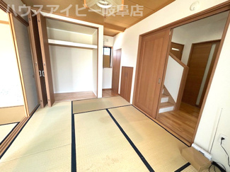 【和室】 | 揖斐川町清水築８年中古住宅5LDK！木のぬくもりを感じるお家です♪2間続きの和室！2階に洗面あり！ | 揖斐川町清水築８年中古住宅5LDK！木のぬくもりを感じるお家です♪2間続きの和室！2階に洗面あり！