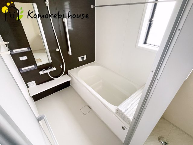 北足立郡伊奈町西小針1丁目131番　新築一戸建て　ハートフルタウン　Bの浴室|日々の疲れを癒すお風呂付です
