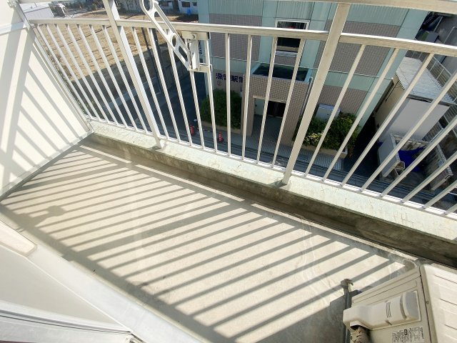 桜フラッツのバルコニー