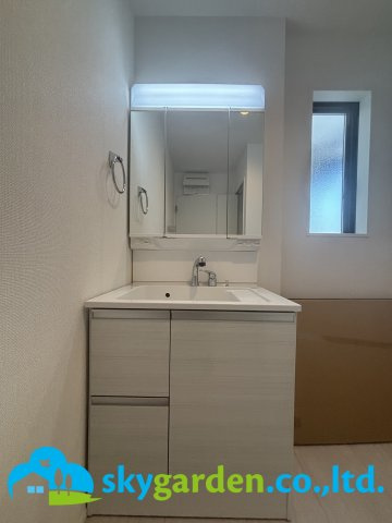 平塚市大島　新築戸建　全4棟2号棟の独立洗面台