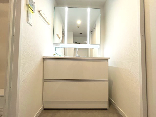 ユアコート武蔵藤沢の独立洗面台|使いやすい独立洗面台です