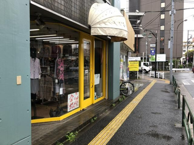 【エントランス】 | 谷戸町３丁目１階テンポ