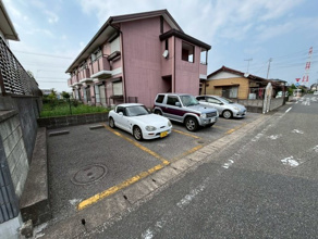 【駐車場】