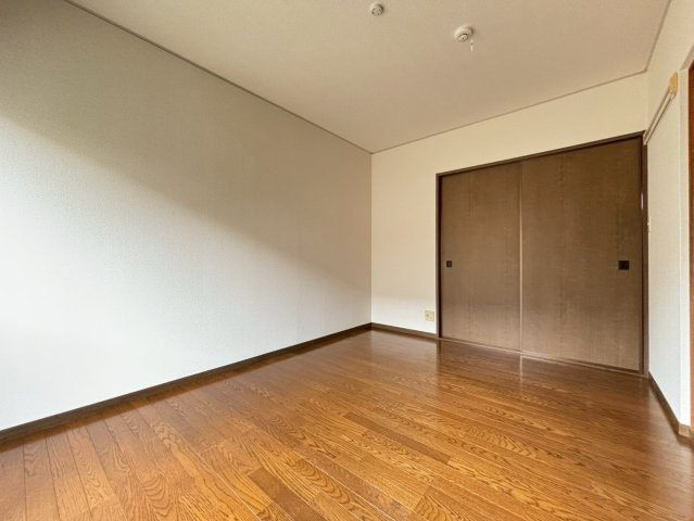 【寝室】
