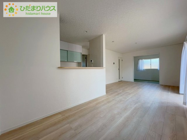 北茨城市大津町北町第12　新築戸建　1号棟の居間・リビング|お子様が元気に遊べる広々としたリビングです。