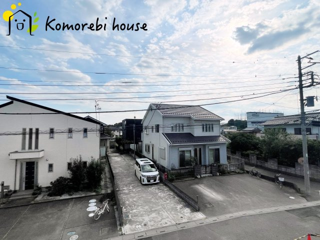 北足立郡伊奈町西小針1丁目131番　新築一戸建て　ハートフルタウン　Fの展望|前面に遮るものがなく居室内に明るい陽が入ります♪夕方に窓を開ければ涼しい風も入り風通しも良好です♪