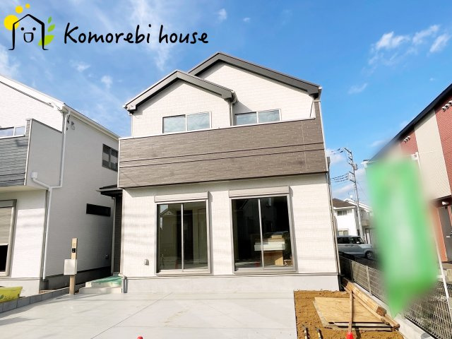 北足立郡伊奈町西小針1丁目131番　新築一戸建て　ハートフルタウン　Fの外観|南西向きで明るく陽当たりの良さが伺えます。