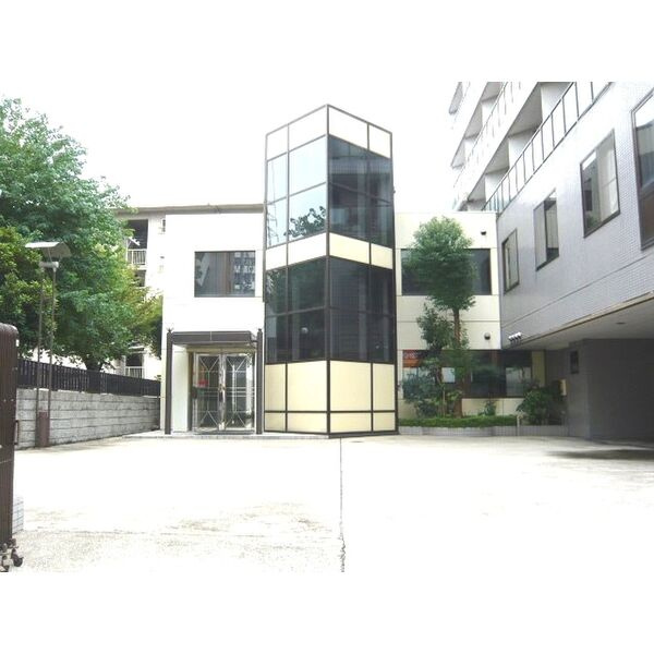 大阪市東淀川区南江口３丁目の店舗事務所