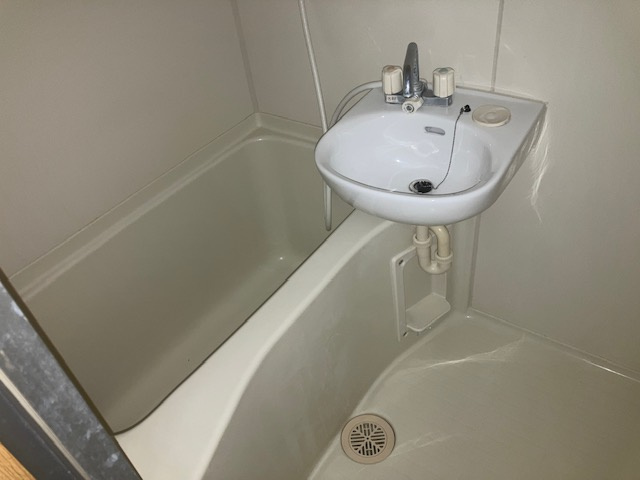 ポケットハウスの浴室