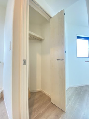 【収納】 | 旭区鶴ヶ峰1丁目戸建て | 約4.2帖洋室クローゼット