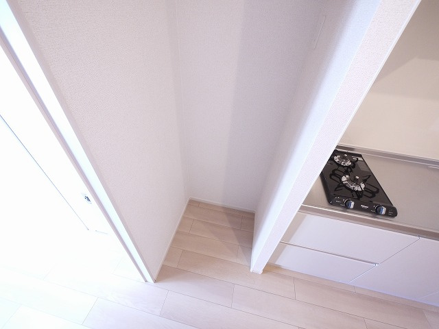 アルバーダのその他|冷蔵庫置き場