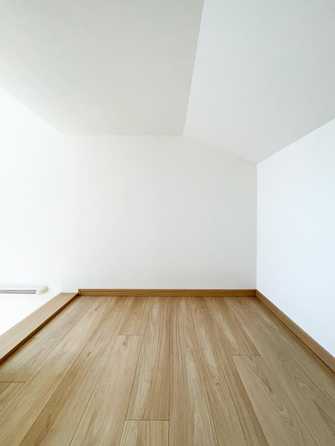 二宮町1丁目中古戸建の洋室|約4.8帖の洋室にあるロフト