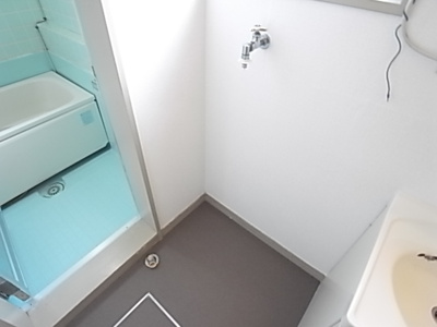  | 若草ハイツ | 洗濯機置き場も室内にございます。