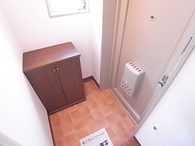 【玄関】 | 若草ハイツ | シューズボックスも完備。