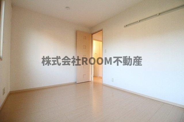 マルクイーンの寝室|落ち着いた色調の寝室です