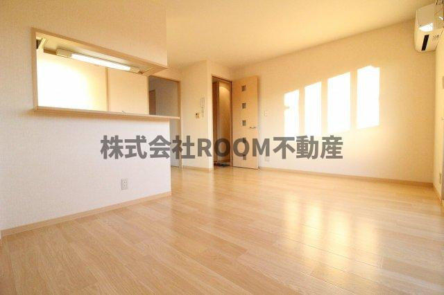 マルクイーンの居間・リビング|こちらの居間で趣味の時間をお楽しみください