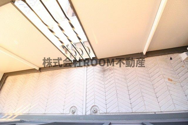 マルクイーンのバルコニー|外からの目が気にならないバルコニーで洗濯物が干せます