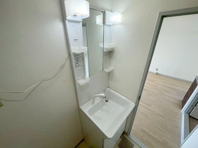 ハイム・クリエイティブの独立洗面台