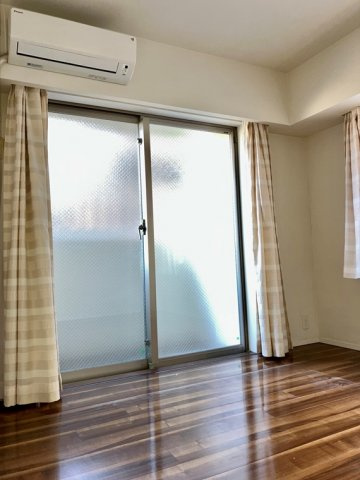 使い勝手のいい寝室です