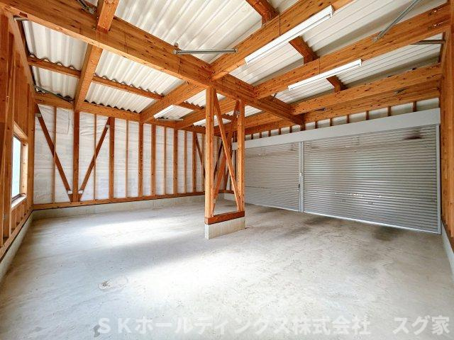 福知山市野花戸建ての駐車場