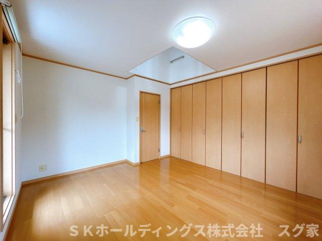 福知山市野花戸建ての洋室