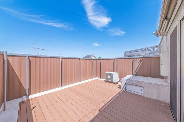 【バルコニー】 | 『 南西角地の堅牢で瀟洒な邸宅 』 　 ※ 注意事項は備考欄を参照