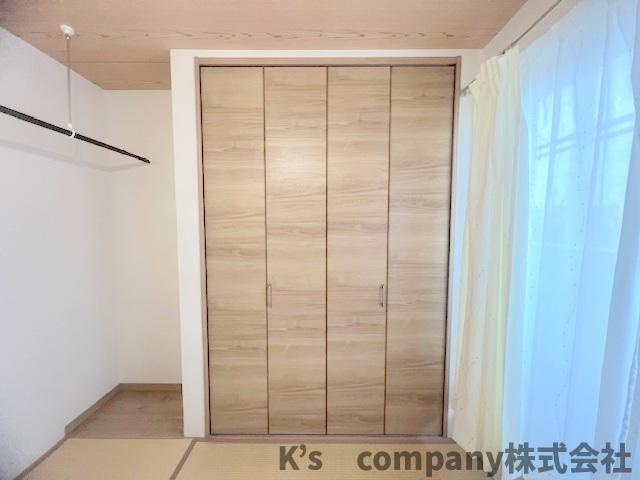 ■高座郡寒川町一之宮2丁目　中古戸建の収納|和室の収納スペース◇収納力がありお部屋をスッキリと片付けられます♪
