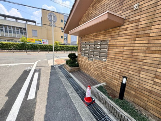 【その他】 | ベル・アーバニティ住吉 | 【ＬＤＫ約１５帖】南向きの大きな窓のあるリビングは、陽光あふれる明るい空間です。居心地良く、ご家族皆がゆったり寛げる憩いの空間となりそうです♪